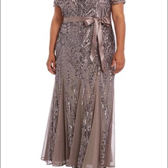 Short Sleeve Beaded Long Gown - Picture 6 of 7